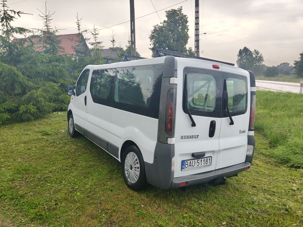 Renault Trafic LONG/ 9osób  / KLIMA x2 / HAK