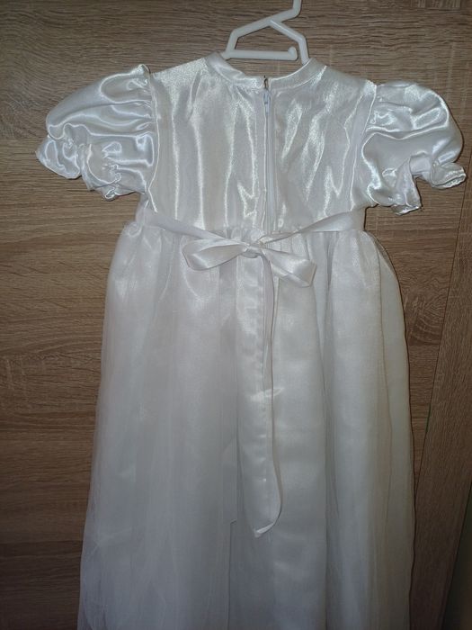 Przepiękna biała długa sukienka chrzest