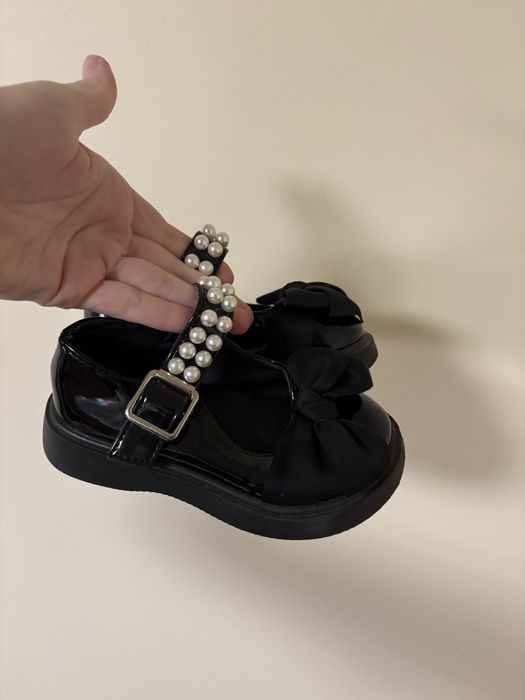 Туфлі для дівчинки