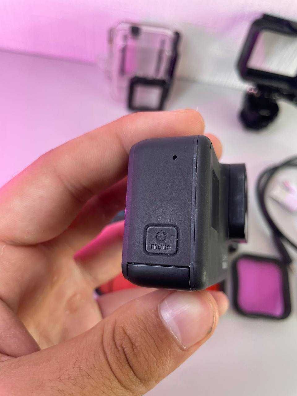 Екшн камера GoPro HERO7 Black з комплектом