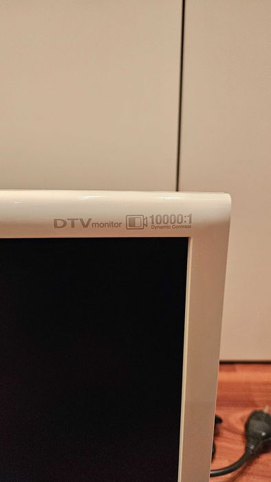 Samsung Syncmaster TV e monitor pc (branco)