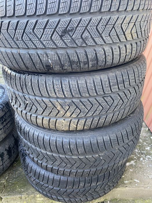 Opony zimowe 255/55/19