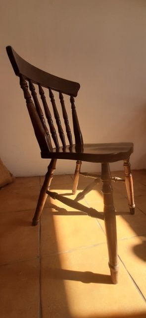 krzesła, bardzo ładne, solidne, drewniane, ciężkie 4 szt