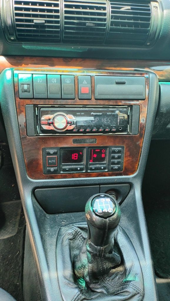 Audi A4 1.9 TDI 110cv (AFN) - 1997 | Bom estado