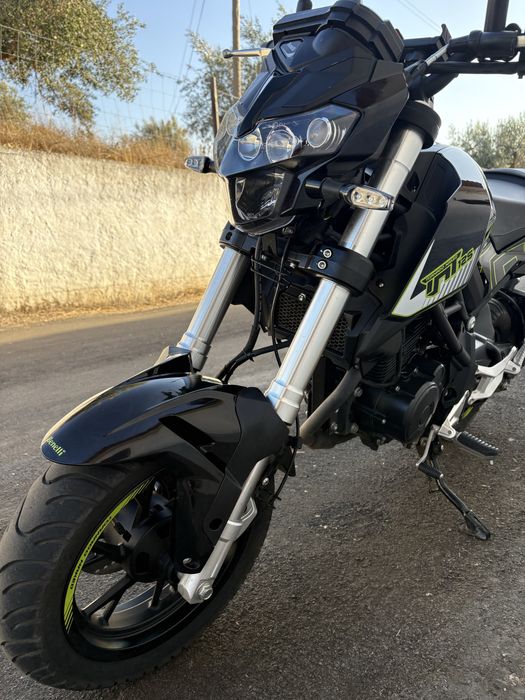 Benelli TNT 125 de 2023