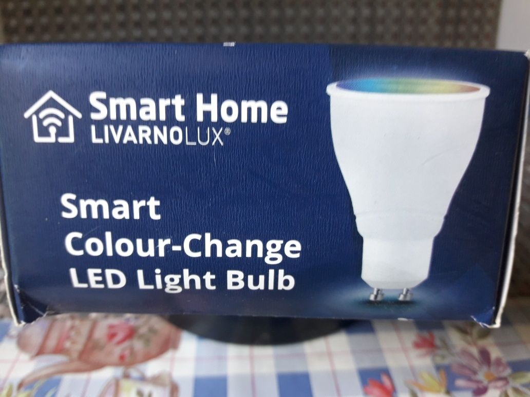 Żarówka LED Smart colour change light bulb smartfon livarno Lux
