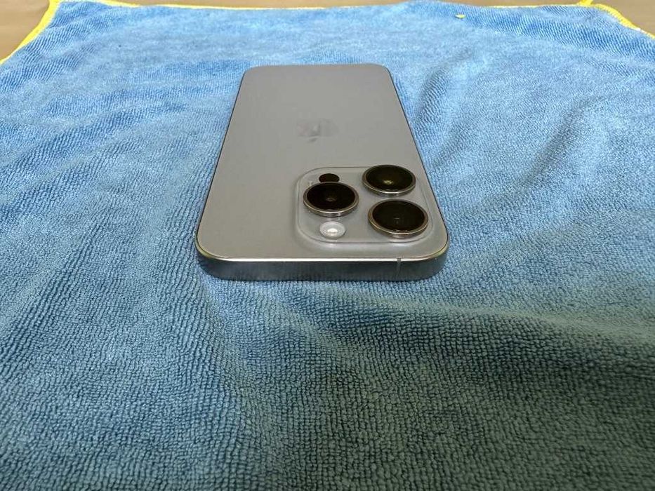 Iphone 15 Pro - Stan Dobry