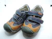 Buty dla chłopca. Rozmiar 25