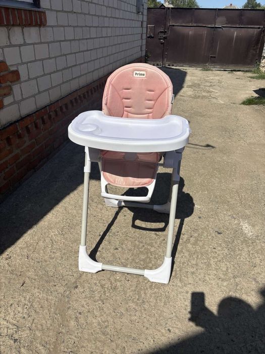 Стілець для годування