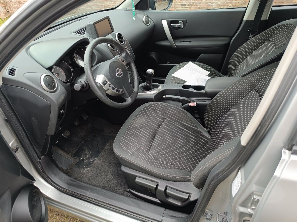 Nissan Qashqai j10 1.6