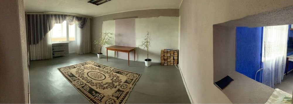 Продам  4 комнатную квартиру