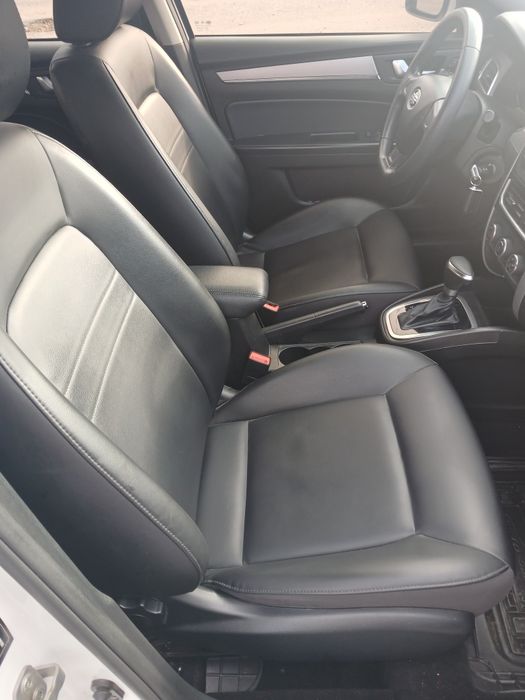 Автомобиль FAW B30. 2020 г.8200$