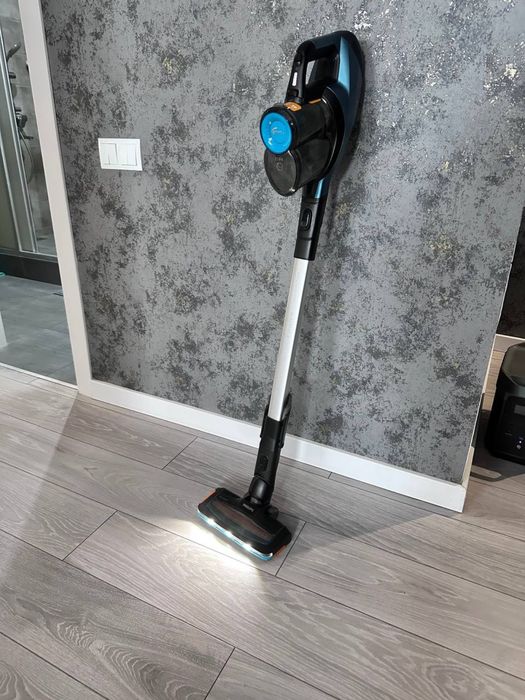 Пилосос Ручний Philips б/у в Ідеалі ! Повний комплект