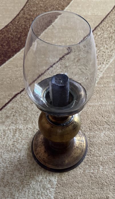 Swiecznik piekny pod antyk