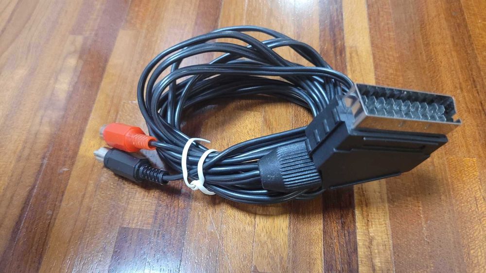 Kabel SCART ( Euro) na 2xRCA / 2x cinch długi 3metry