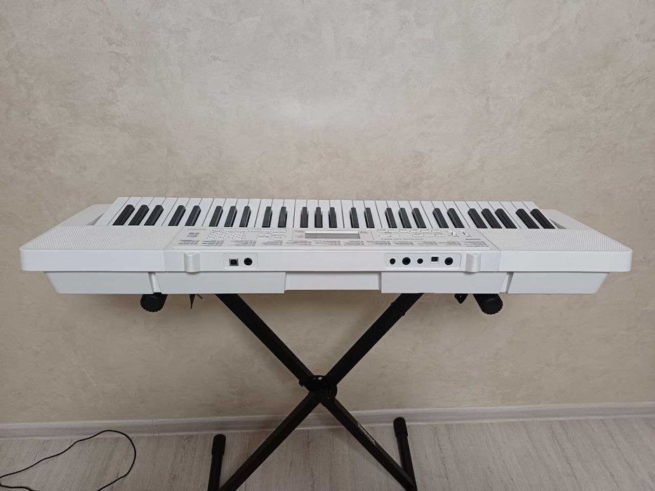 Синтезатор Casio LK-247!!! Динамічна модель! Піаніно.