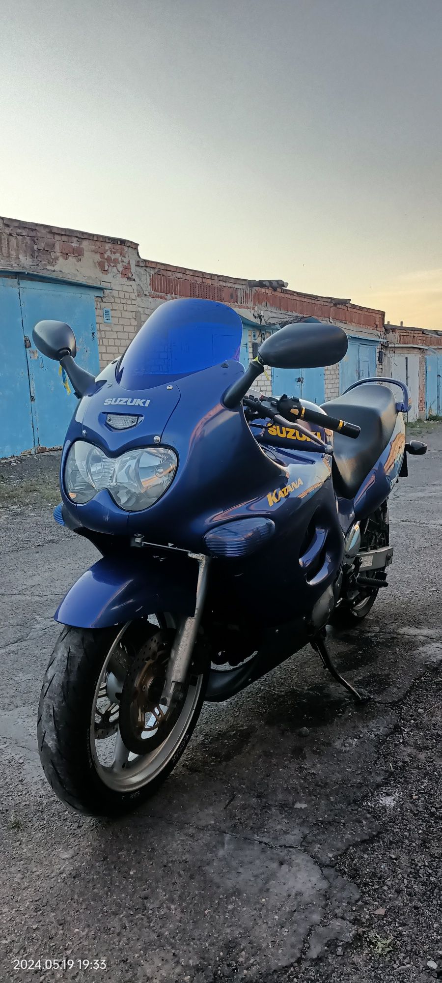 Suzuki GSX 600 F Katana