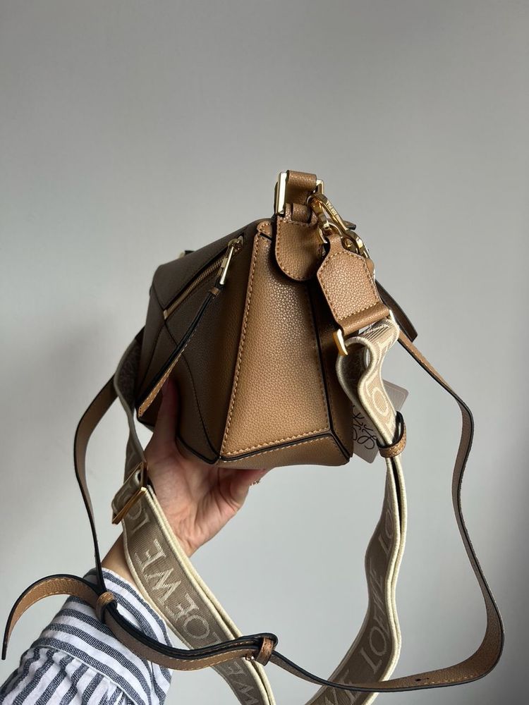 Torebka Loewe Small Puzzle Bag in Classic Calfskin Caramel