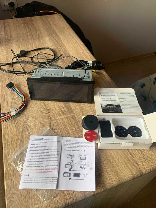 Абсолютно НОВА сенсорна автомагнітола з пультом керування на кермі!