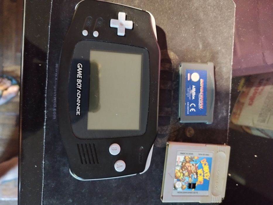 Gameboy advance + jogos Bomberman e donkey kong