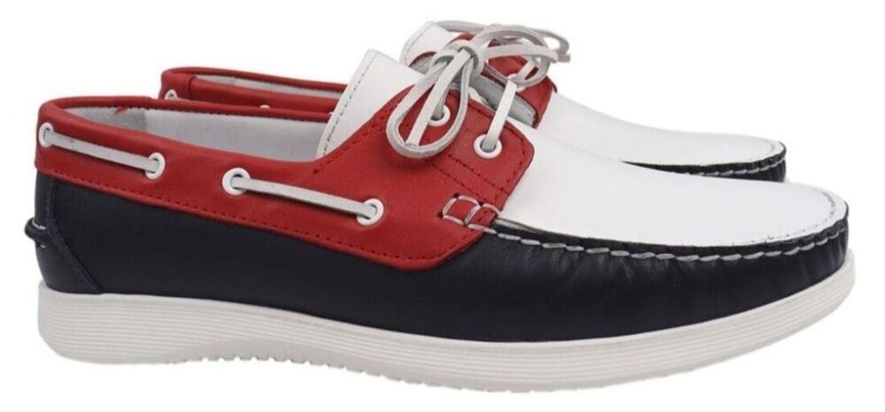 Продам шикарные топсайдеры 43р.28см по стельке. 2000 грн. Турция.