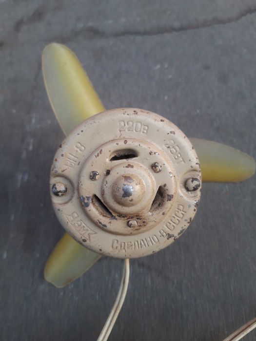 Вентилятор времен СССР. ВН – 8. Мощность 25 Вт.