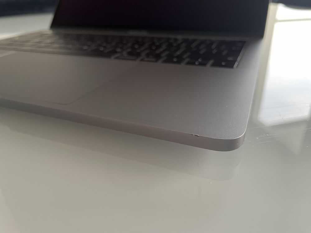 Apple macbook pro 2017 touchbar