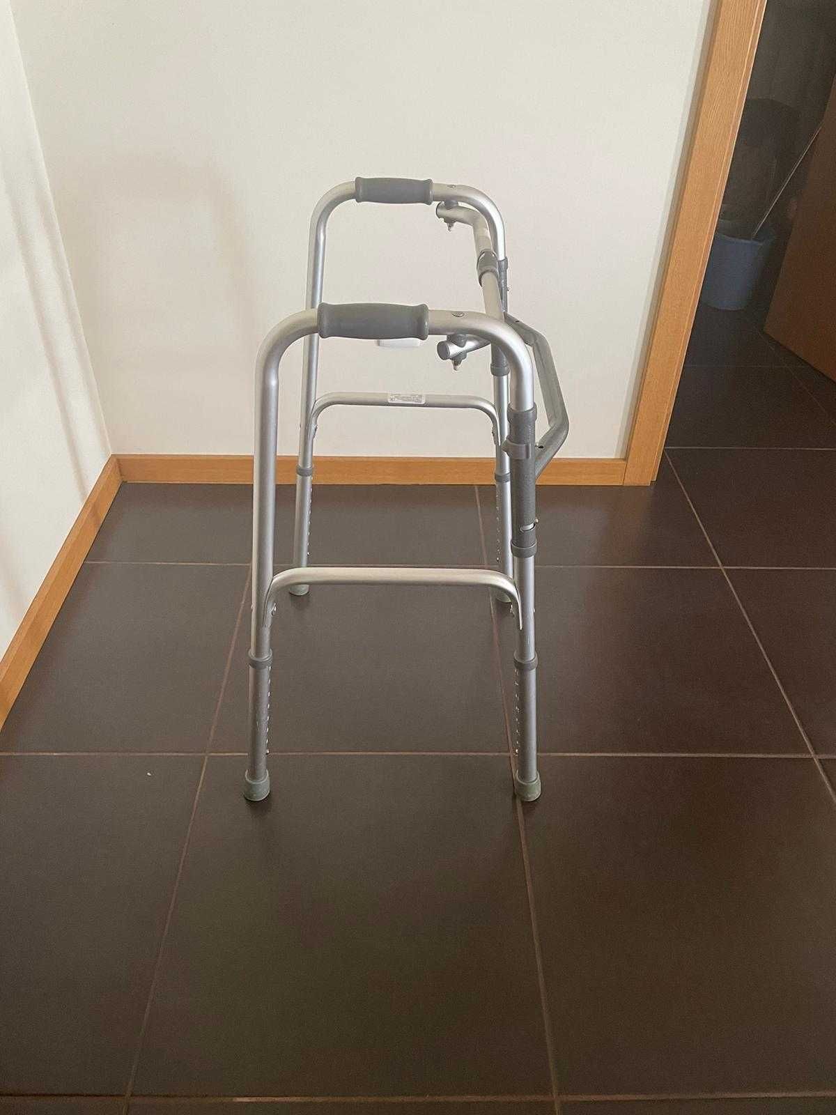 Andarilho articulado