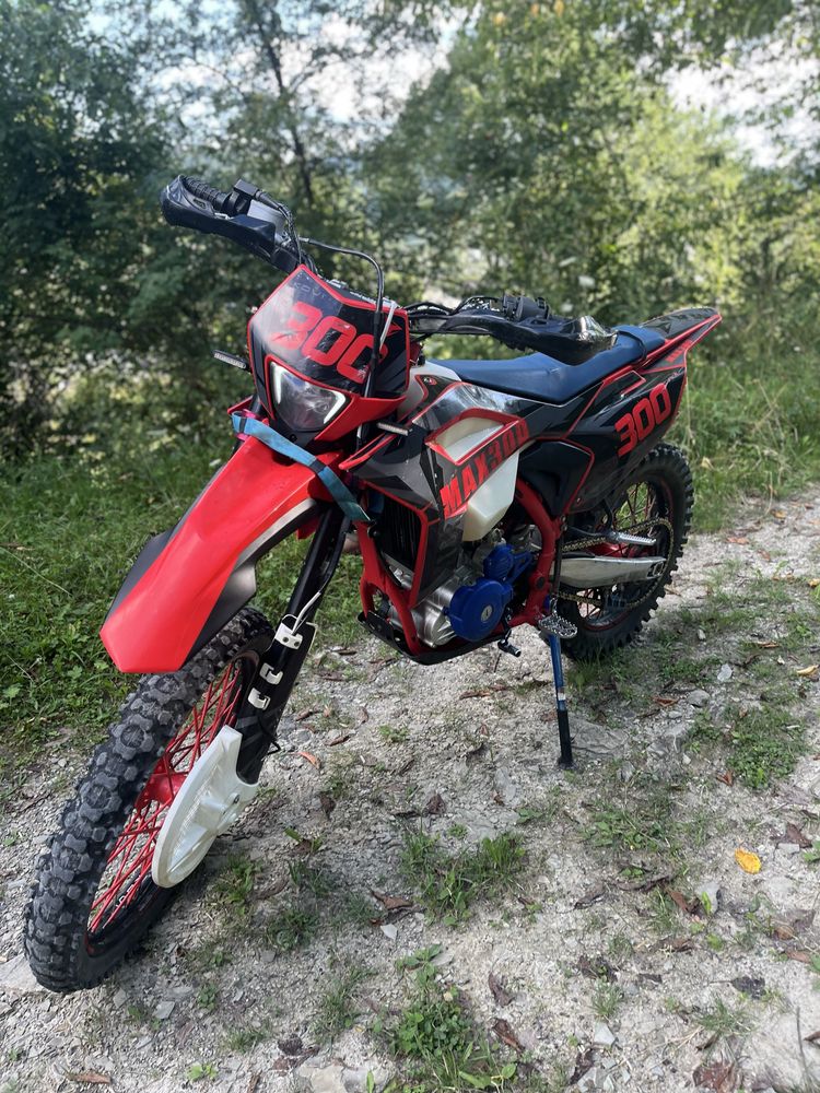 Продам мотоцикл KOVI MAX 300