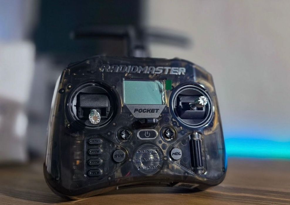 В наявності Radiomaster Pocket ELRS 2.4 M2 FCC пульт для FPV дрона