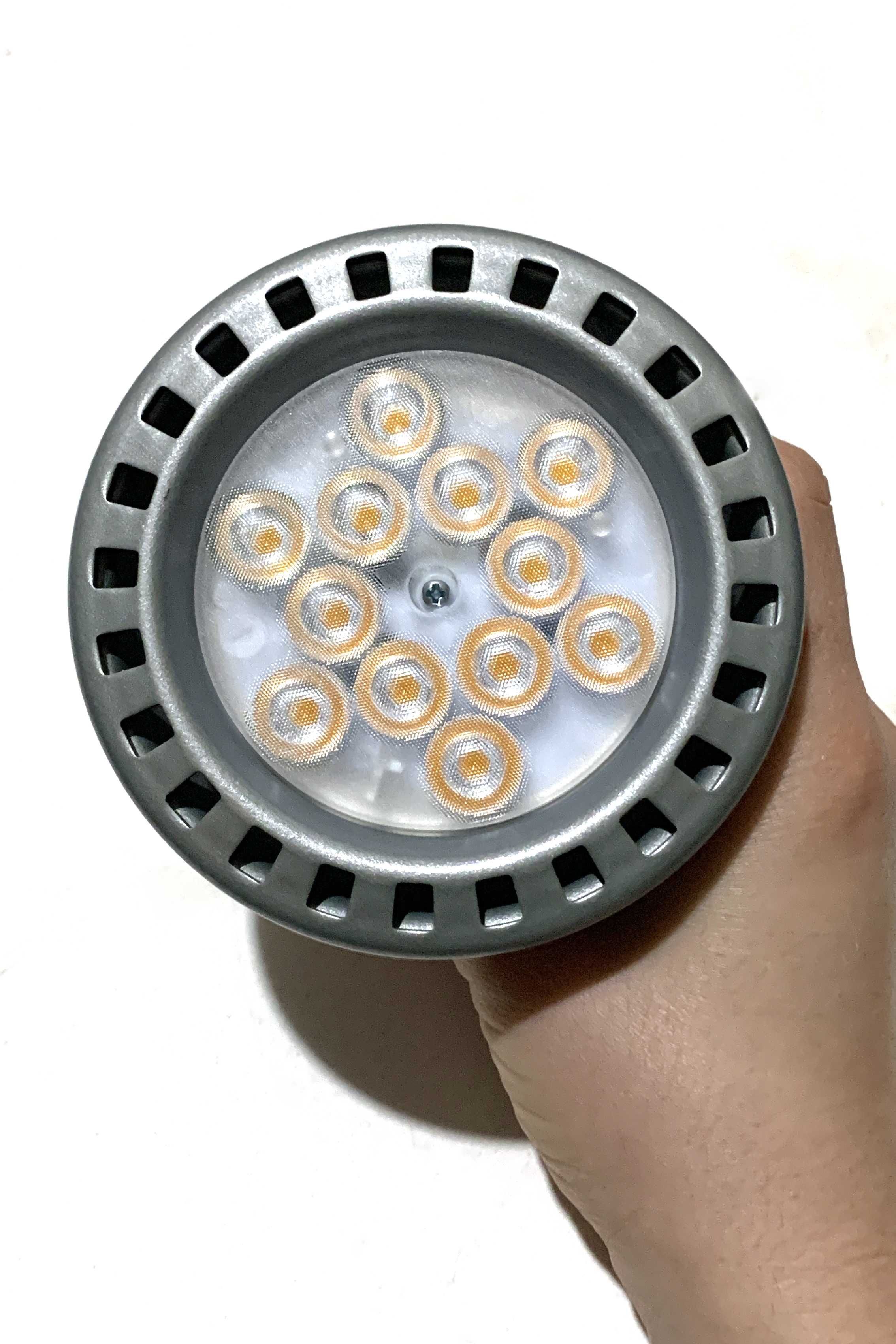 12 lâmpadas Philips LED spot PAR30S