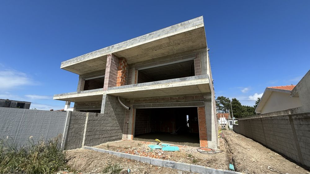 2 (duas) Moradias T4 na Gafanha da Nazaré, em construção