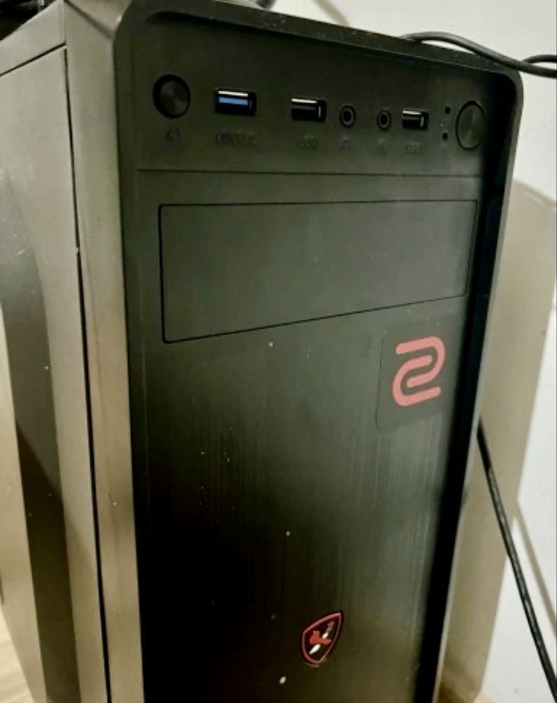 Komputer stacjonarny i7 3770K SSD+HDD