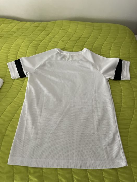 2 T-shirts Nike originais 10-12 anos