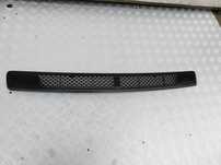 Mercedes Sprinter CDI kratka plastik wlotu powietrza na maskę 02-06r
