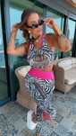 Piękny komplet zebra top legginsy dwa kolory logo Lola bianka