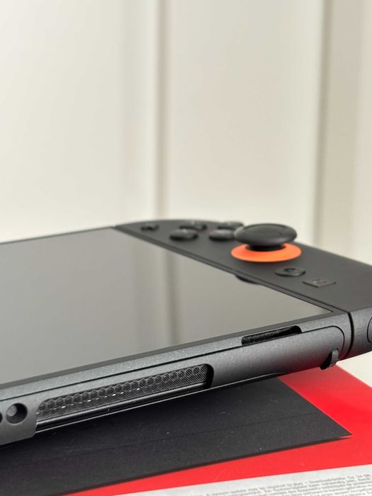 Nintendo Switch 2 + подарунок!
