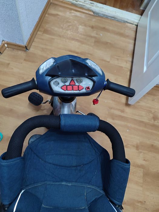 Детский велосипед с родительской ручкой