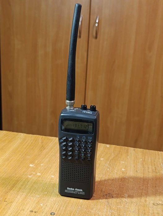 Радиоприёмник-сканер "RadioShack PRO-51"  Hiper scan