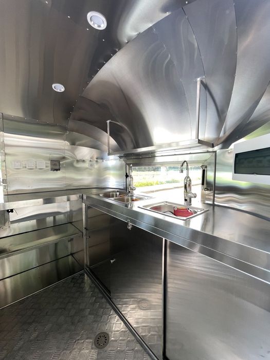 Nowa Przyczepa gastronomiczna SHINE Spring 4,5m Food Truck foodtruck