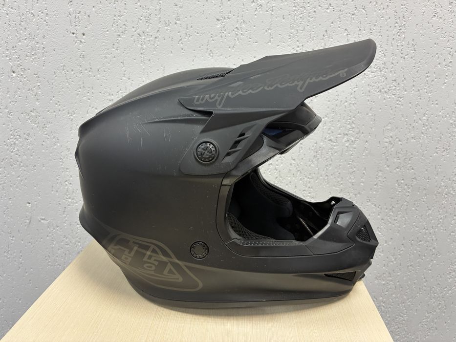 Мотошолом TLD (Troy Lee Designs) для мотокросу та ATV