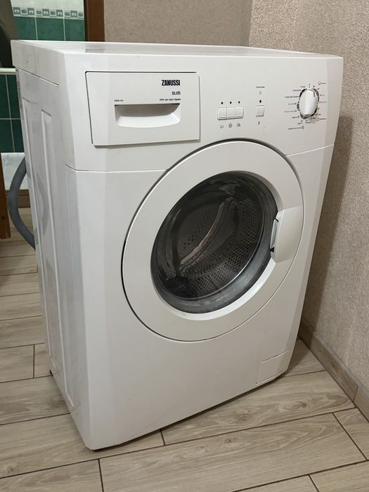 Пральна машина zanusi