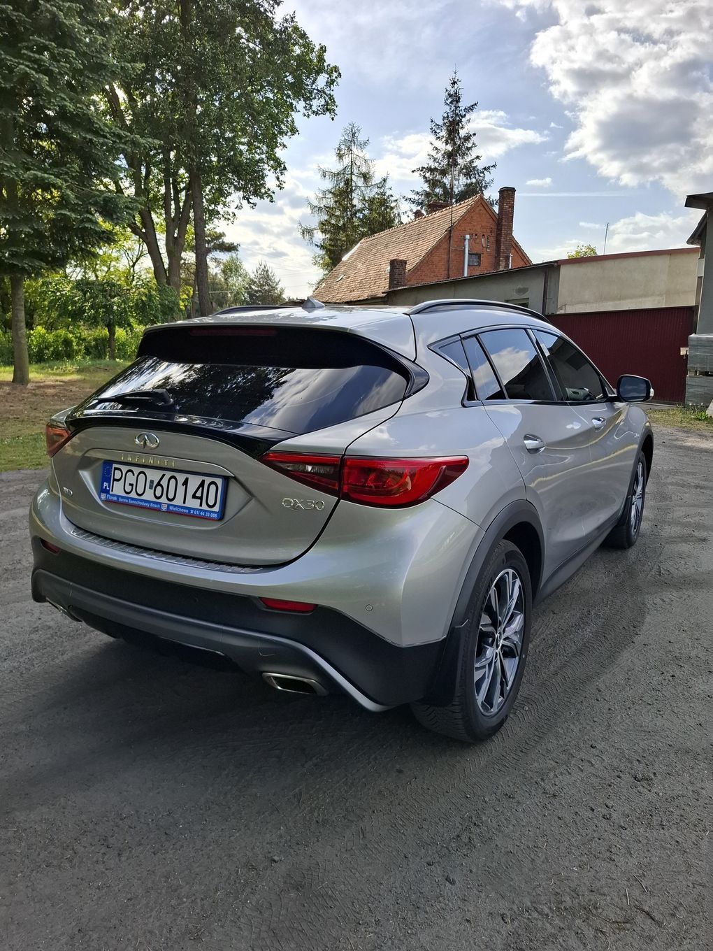 Infiniti Q30 Infiniti QX30 2.0T AWD PREMIUM