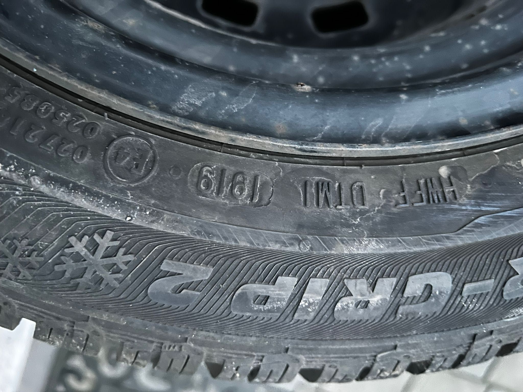 Opony z felgami całe koła 145/70 r13 zimowe zimówki