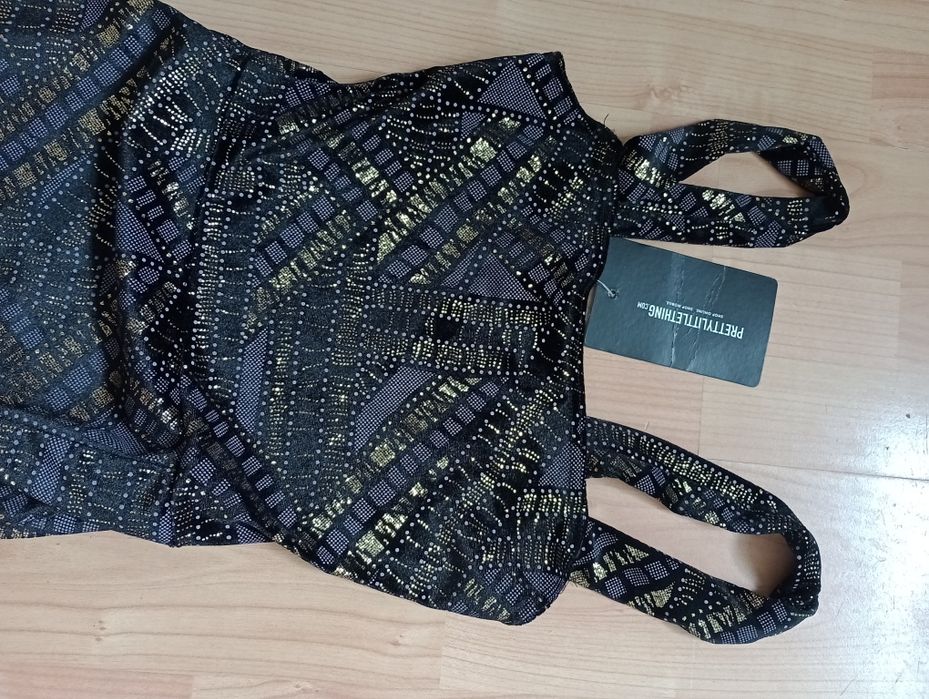 Sukienka nowa MIDI PrettyLittleThing r.S