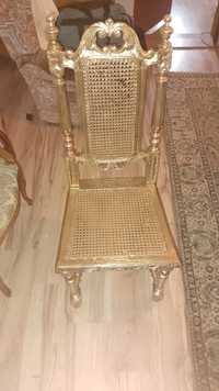 Ponad 100letnie krzesło