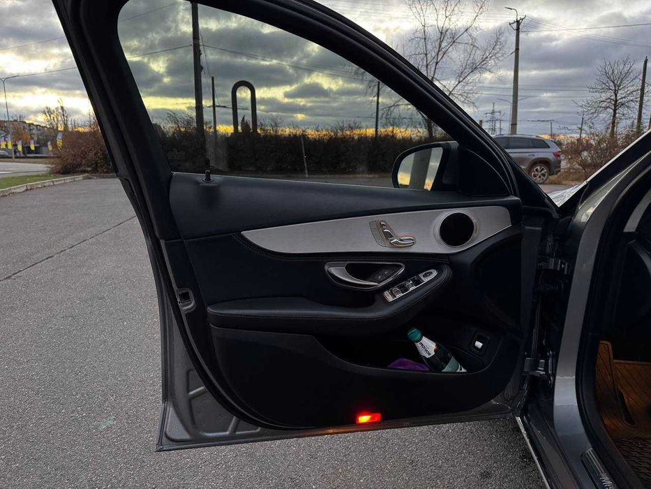 2015 Mercedes-Benz C300