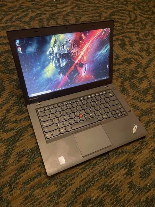 Ігровий ноутбук і5-4300 8 ггб озу SSD гарний стан