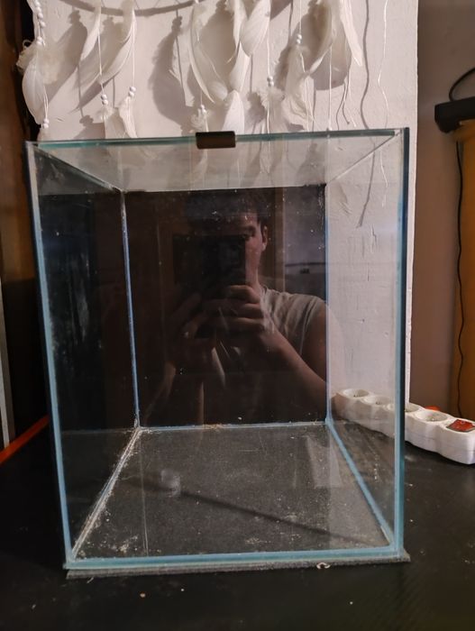 Wyposażenie i akwarium 24l