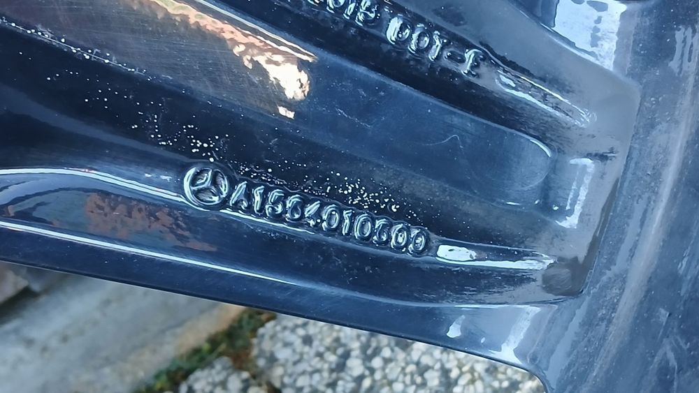 AMG  19" oryginal Mercedes 5x112  8j et43,5  W213 GLK W212 GLA Czarne